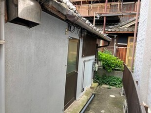 西川2丁目19-13連棟貸家の物件外観写真